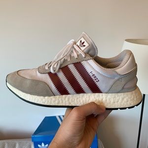 Adidas Sneakers - White/Bergundy - 10.5 (US)